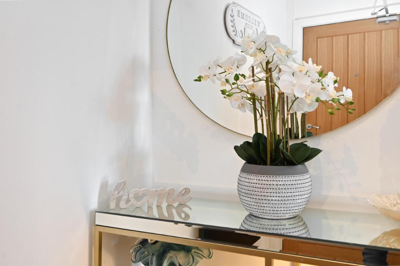 Spacious Designer 2Br Executive Apt, Near Beach & Marina, Central Location Ramsgate Kültér fotó